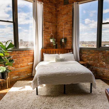 420 Friendly Canada Bridge View Loft Downtown Free Parking Detroit Exterior foto
